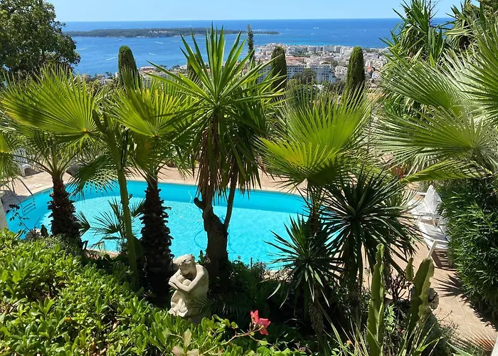 Somptuous exotic villa in Cannes