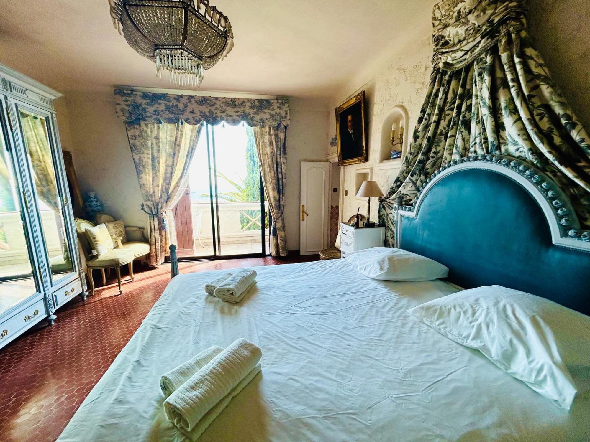 Somptuous Exotic In Villa Cannes